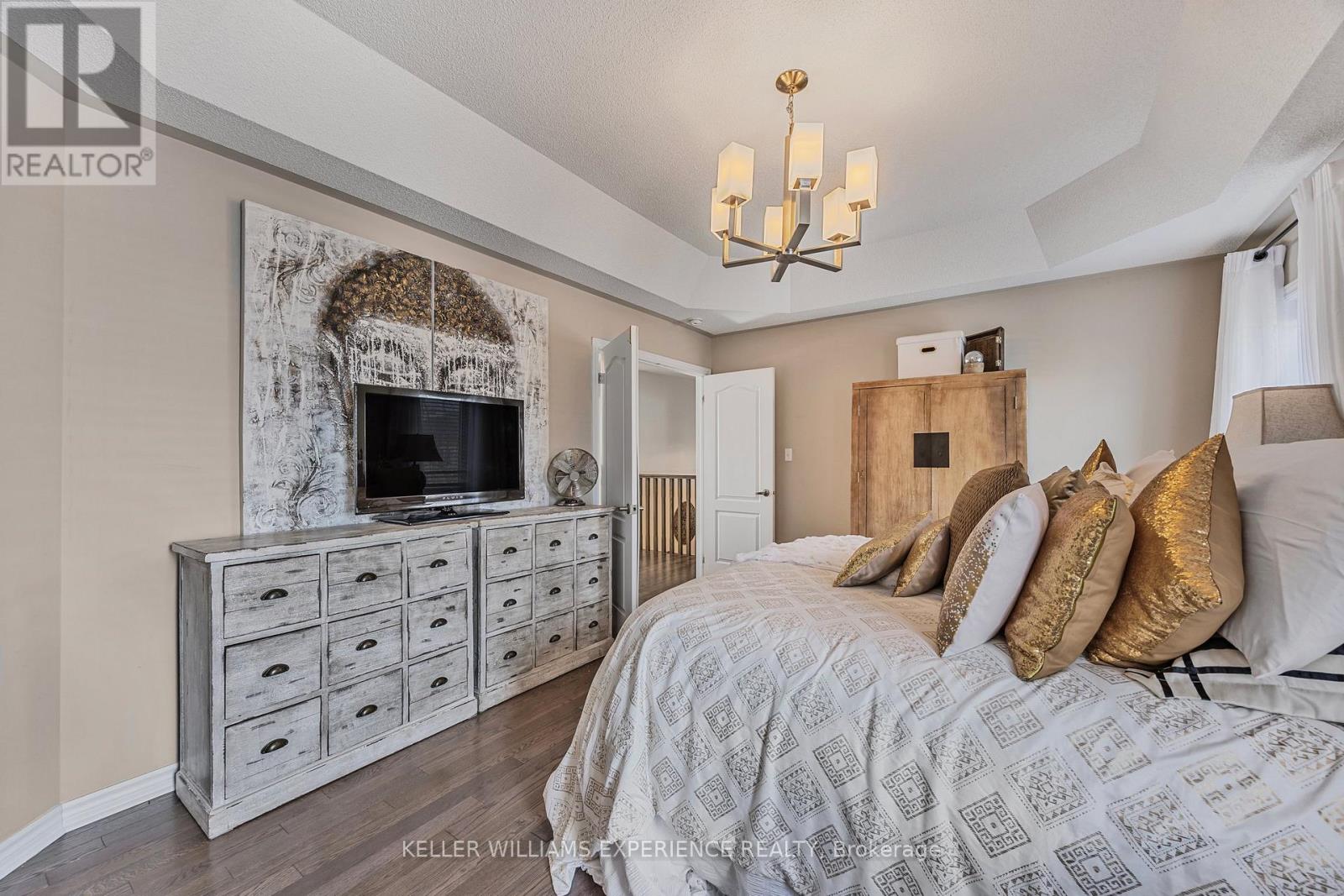 48 Collier Crescent, Essa, Ontario  L3W 0M6 - Photo 31 - N12153295