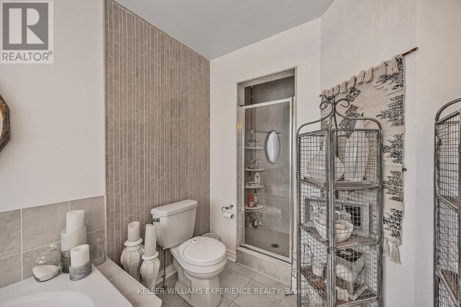 48 Collier Crescent, Essa, Ontario  L3W 0M6 - Photo 34 - N12153295