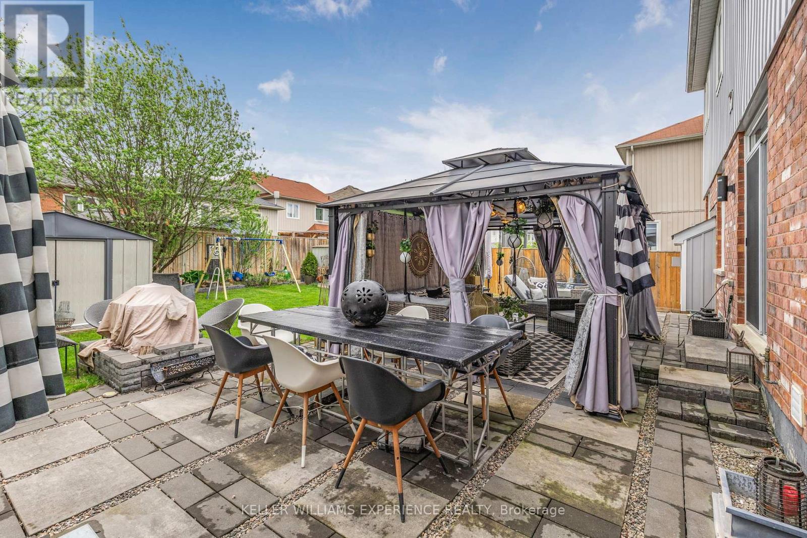 48 Collier Crescent, Essa, Ontario  L3W 0M6 - Photo 46 - N12153295