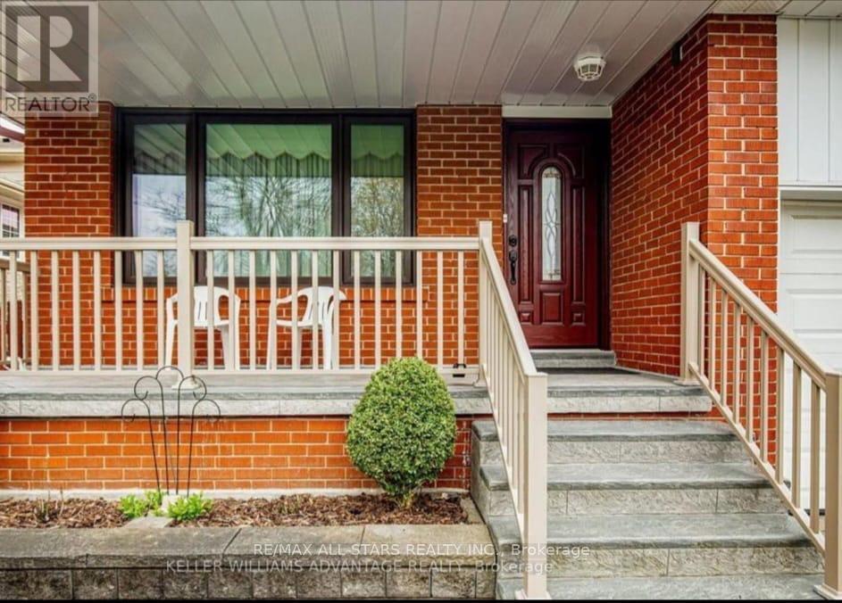 Main Floor - 272 Stouffer Street, Whitchurch-Stouffville, Ontario  L4A 4Z1 - Photo 2 - N12153307