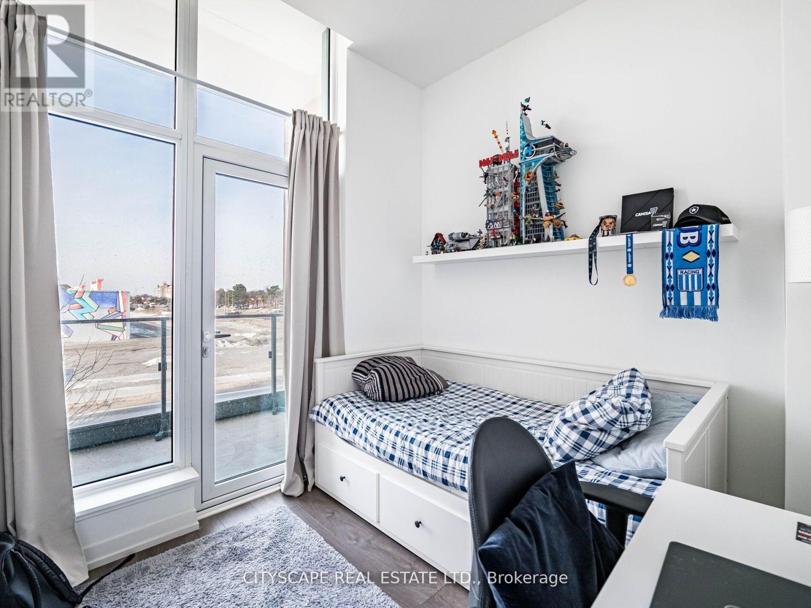 Th06 - 9 Buttermill Avenue W, Vaughan, Ontario  L4K 0M5 - Photo 17 - N12153347