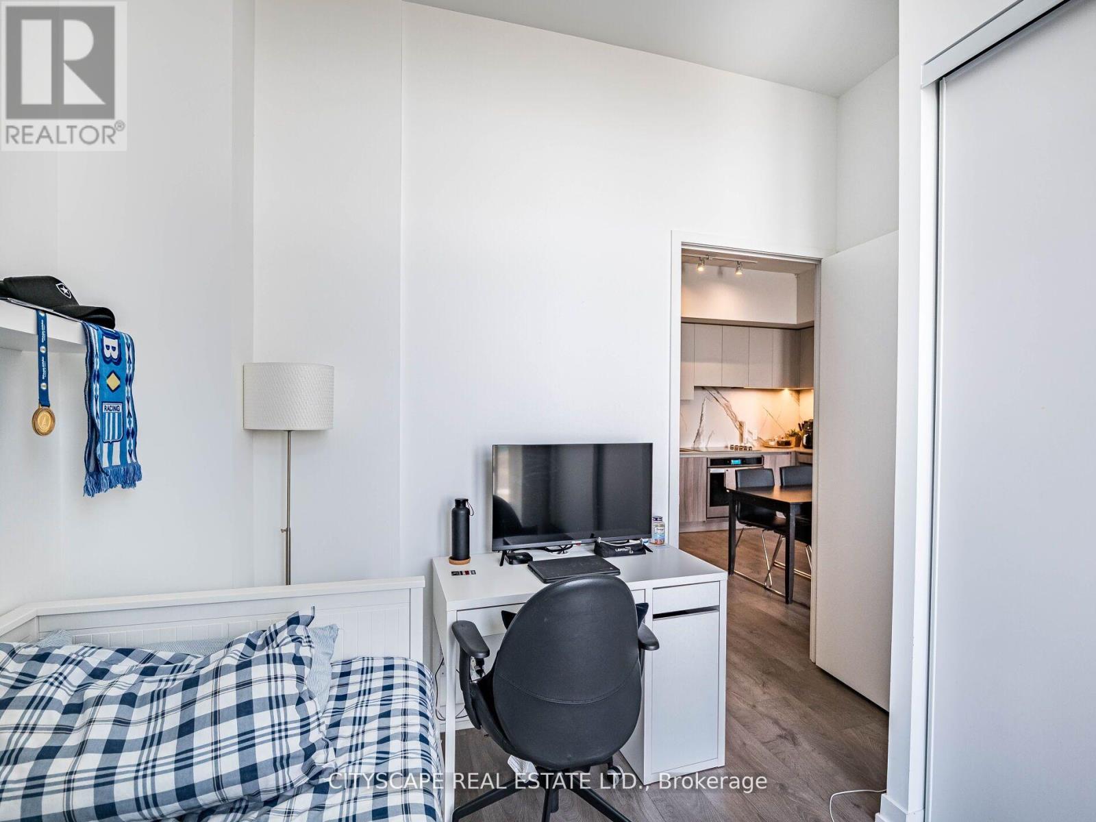 Th06 - 9 Buttermill Avenue W, Vaughan, Ontario  L4K 0M5 - Photo 18 - N12153347