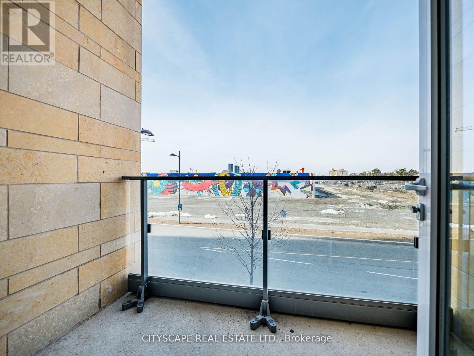 Th06 - 9 Buttermill Avenue W, Vaughan, Ontario  L4K 0M5 - Photo 19 - N12153347