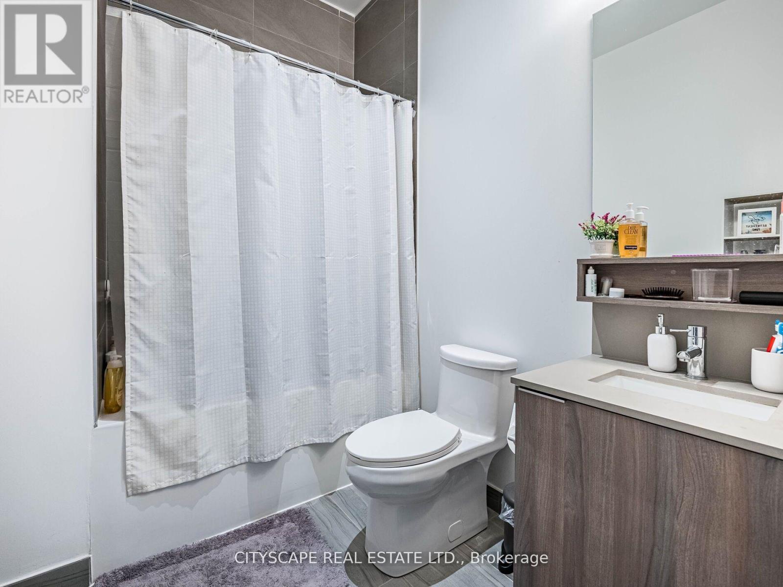 Th06 - 9 Buttermill Avenue W, Vaughan, Ontario  L4K 0M5 - Photo 20 - N12153347