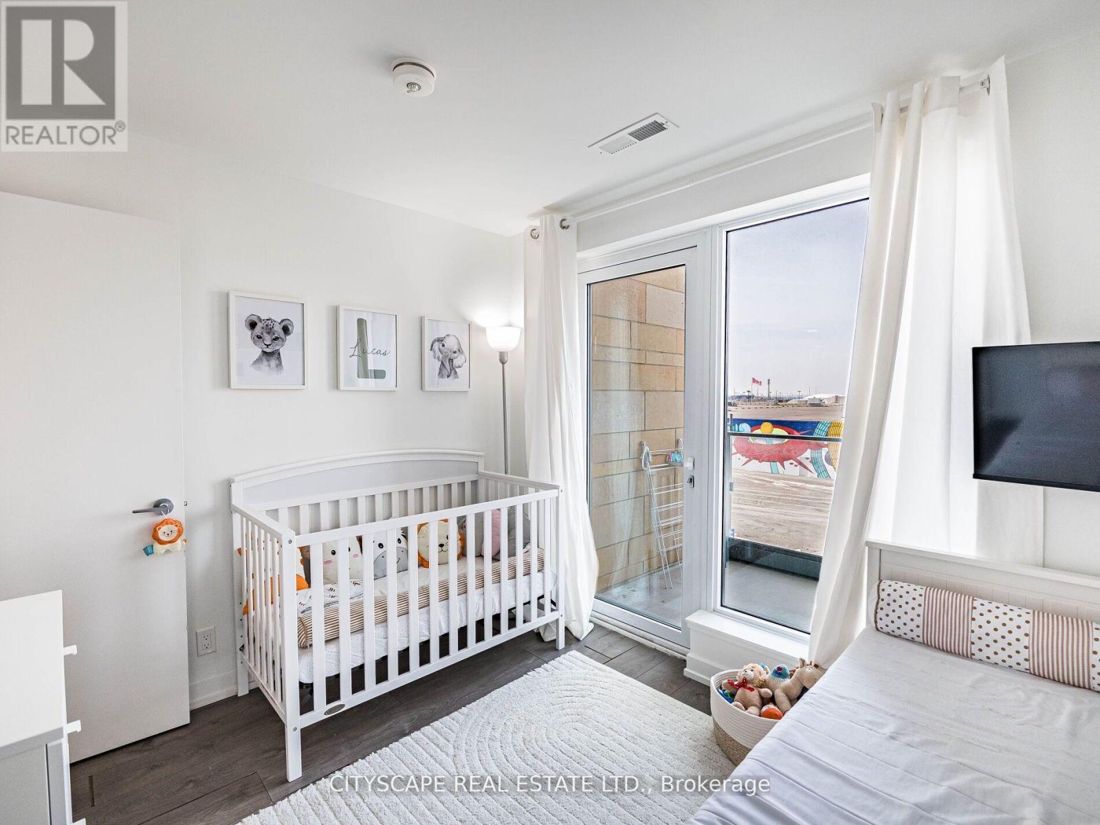 Th06 - 9 Buttermill Avenue W, Vaughan, Ontario  L4K 0M5 - Photo 28 - N12153347