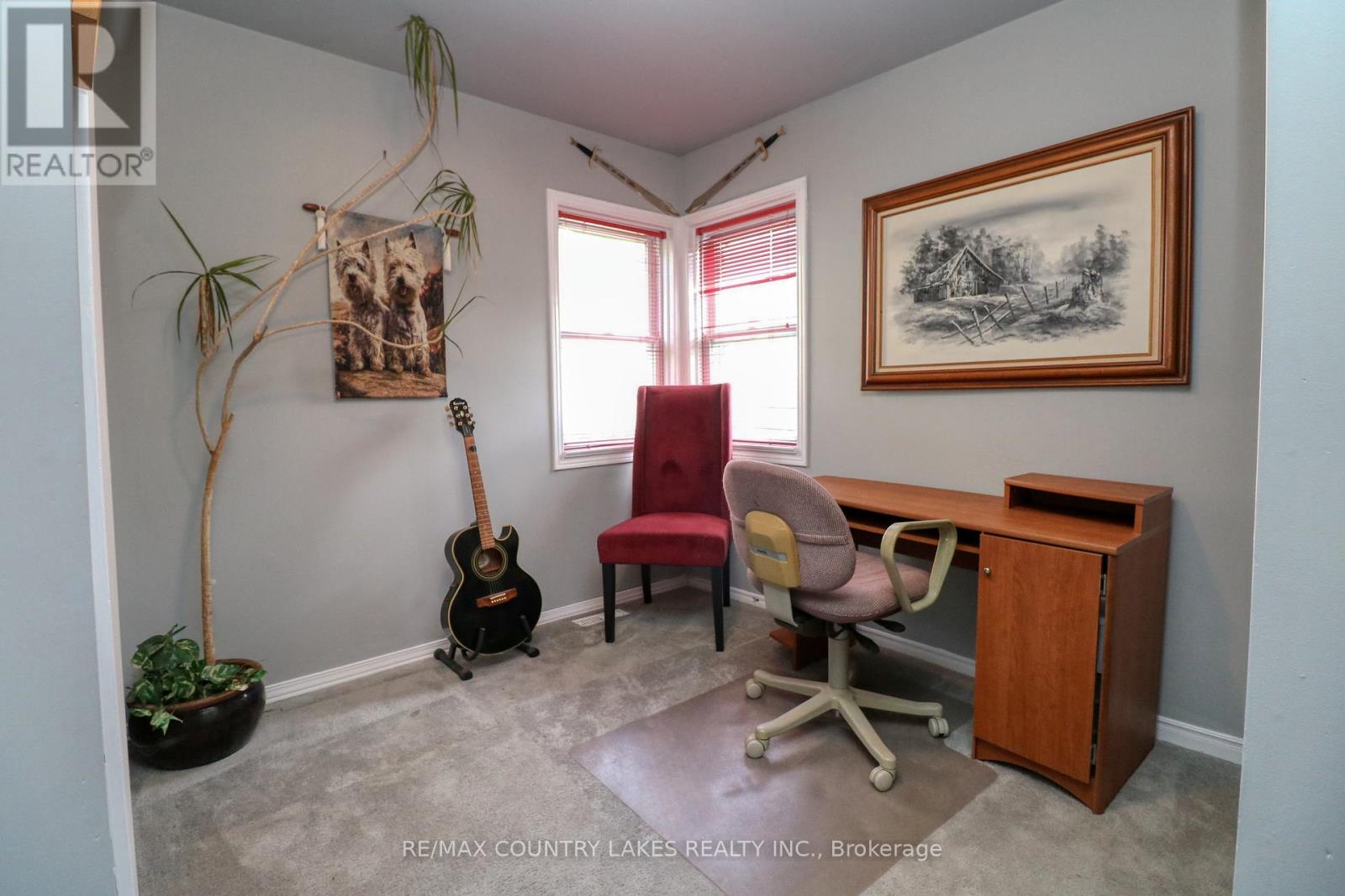 87 Grew Boulevard, Georgina, Ontario  L0E 1L0 - Photo 8 - N12153385