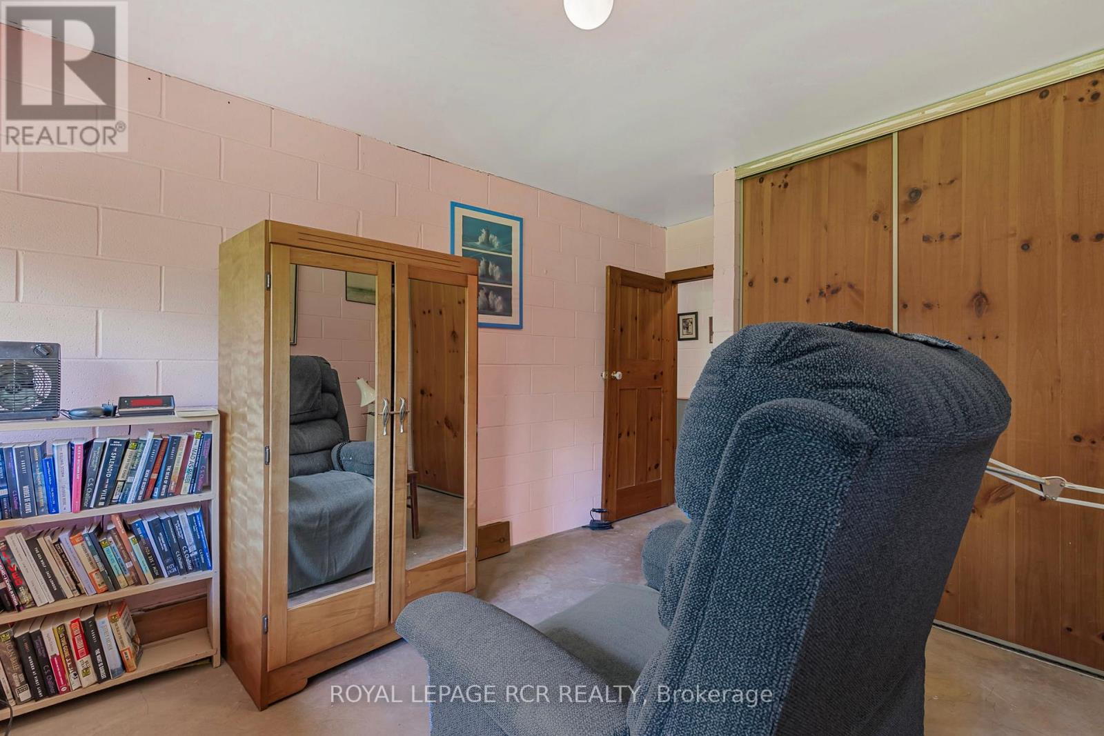 1092 Ballycroy Road, Adjala-Tosorontio, Ontario  L0N 1P0 - Photo 16 - N12153399
