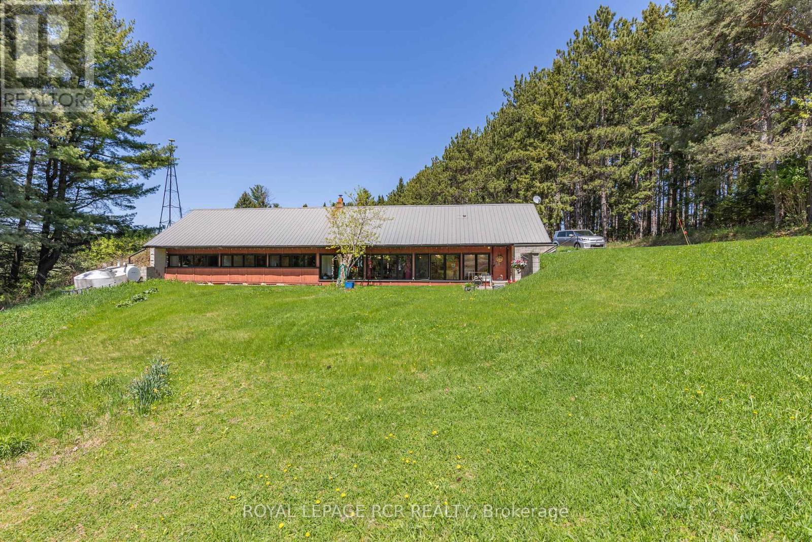 1092 Ballycroy Road, Adjala-Tosorontio, Ontario  L0N 1P0 - Photo 31 - N12153399