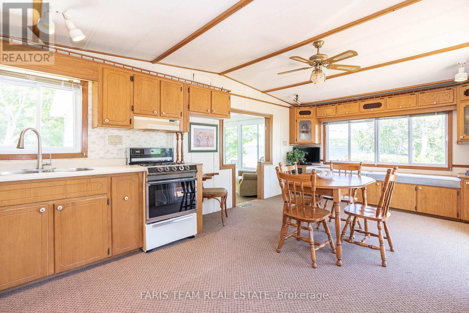 Property at 79 STANS CIRCLE image 4