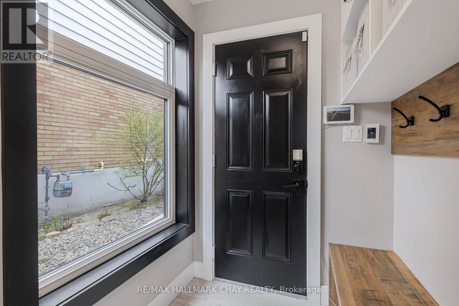 54 Highland Avenue, Barrie, Ontario  L4M 1N3 - Photo 18 - S12153362