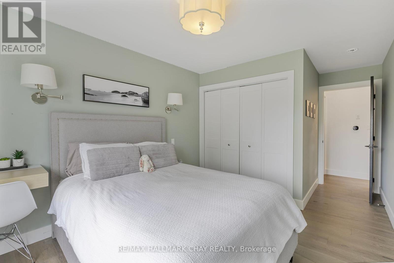 54 Highland Avenue, Barrie, Ontario  L4M 1N3 - Photo 20 - S12153362
