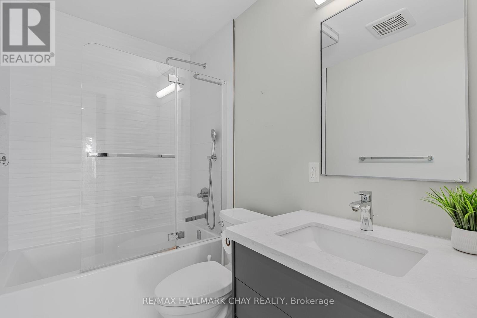 54 Highland Avenue, Barrie, Ontario  L4M 1N3 - Photo 23 - S12153362
