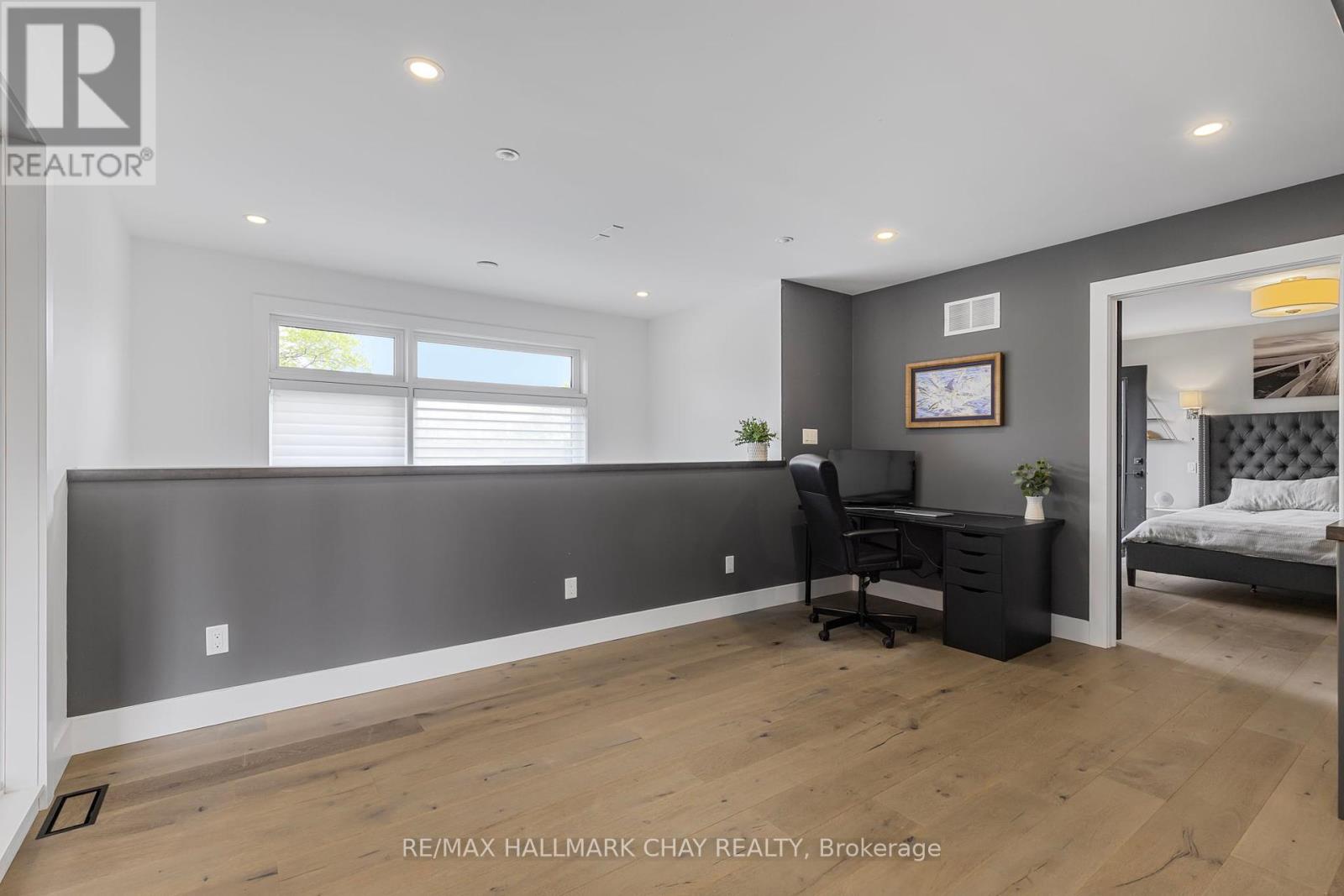 54 Highland Avenue, Barrie, Ontario  L4M 1N3 - Photo 25 - S12153362