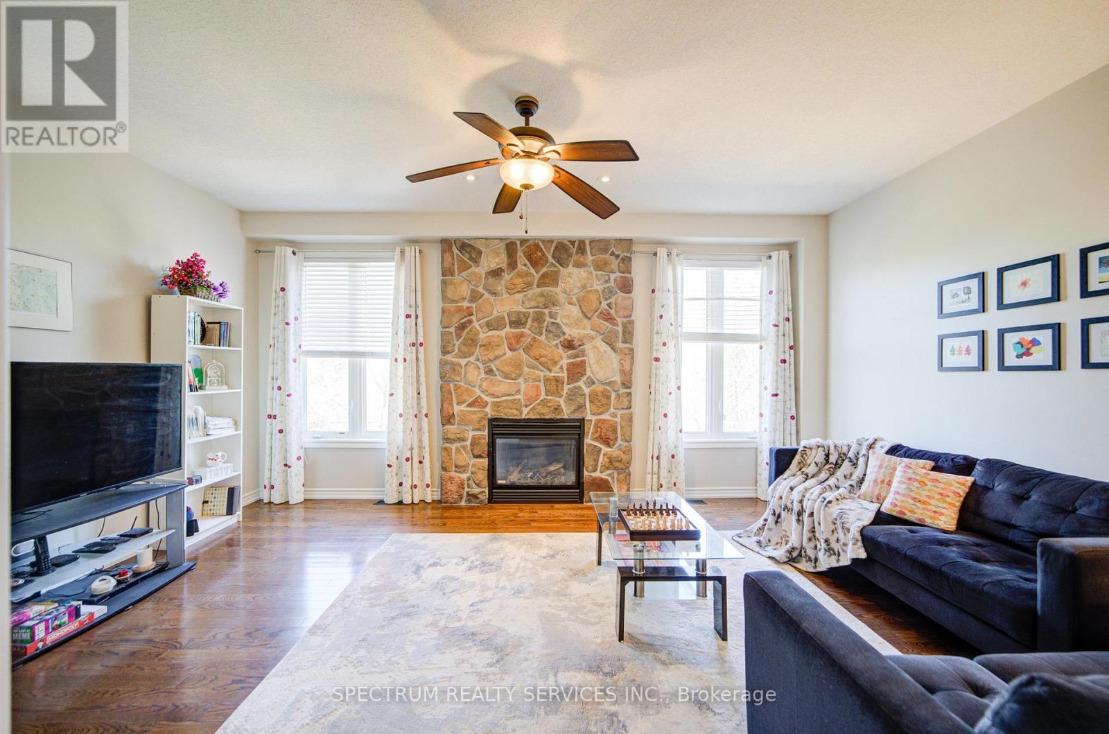 72 Graihawk Drive, Barrie, Ontario  L4N 6G7 - Photo 14 - S12153372