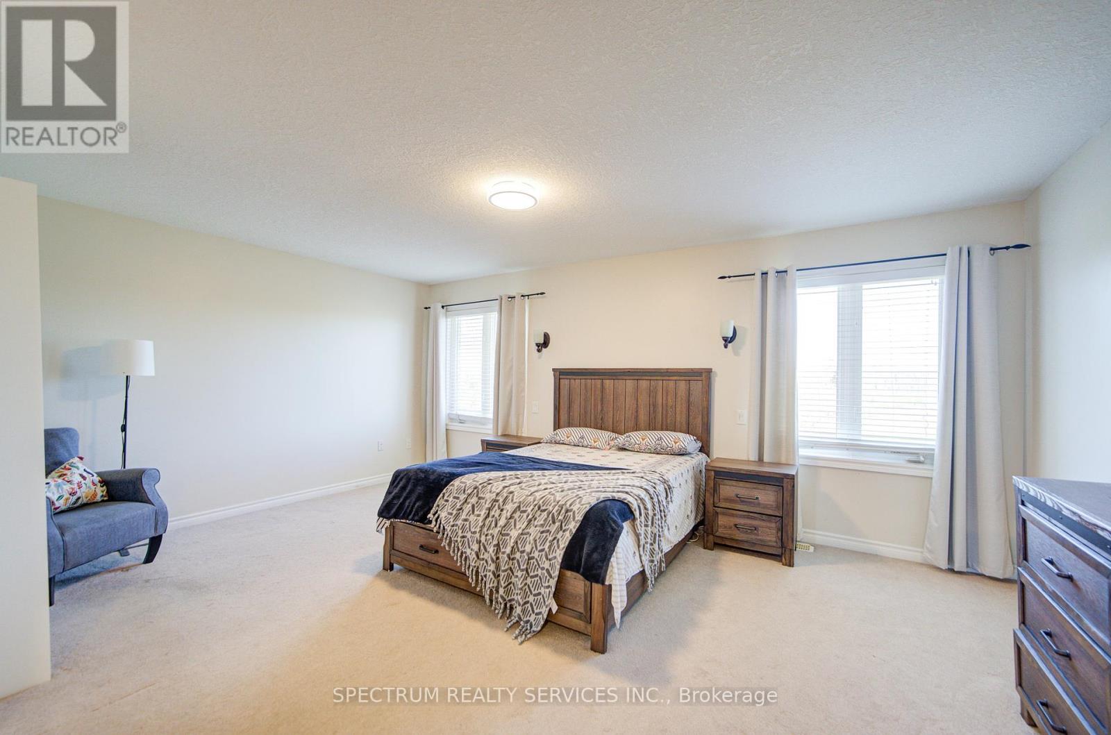 72 Graihawk Drive, Barrie, Ontario  L4N 6G7 - Photo 22 - S12153372