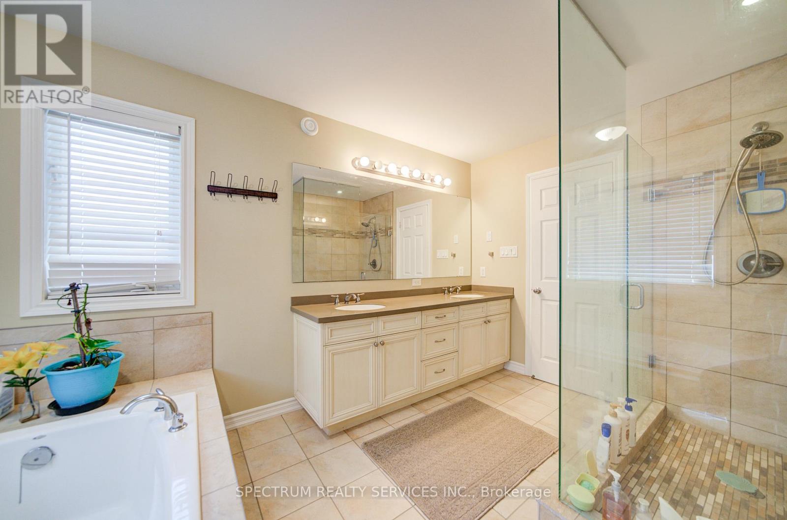 72 Graihawk Drive, Barrie, Ontario  L4N 6G7 - Photo 29 - S12153372