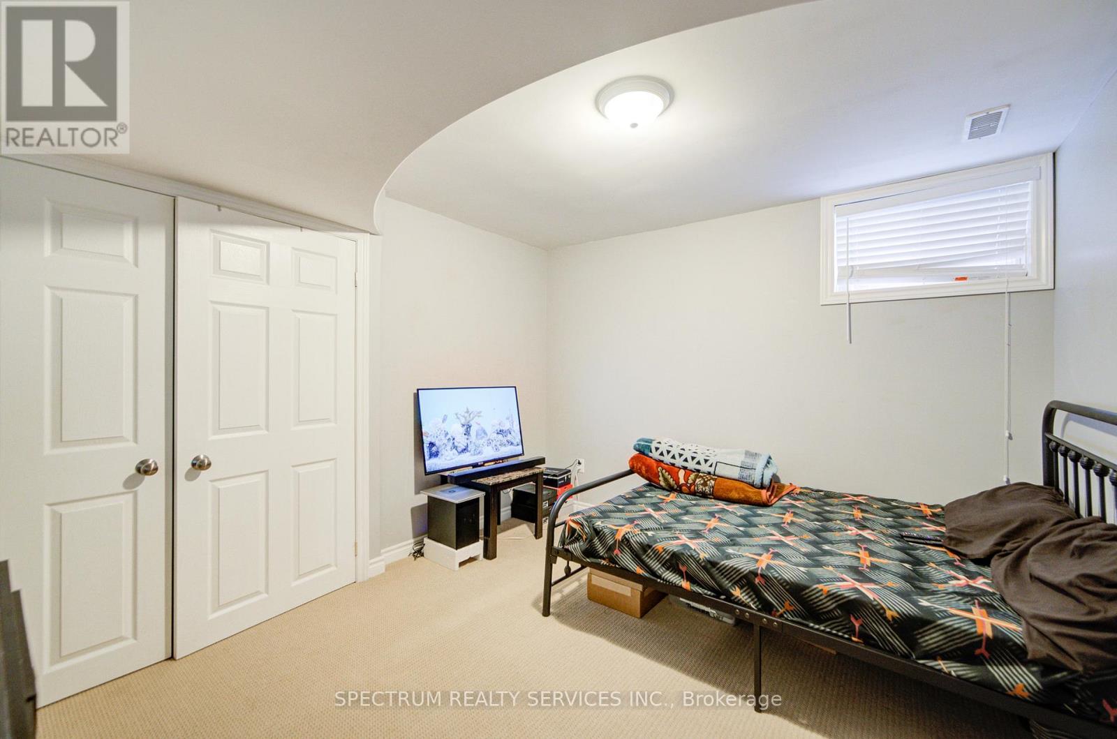 72 Graihawk Drive, Barrie, Ontario  L4N 6G7 - Photo 39 - S12153372