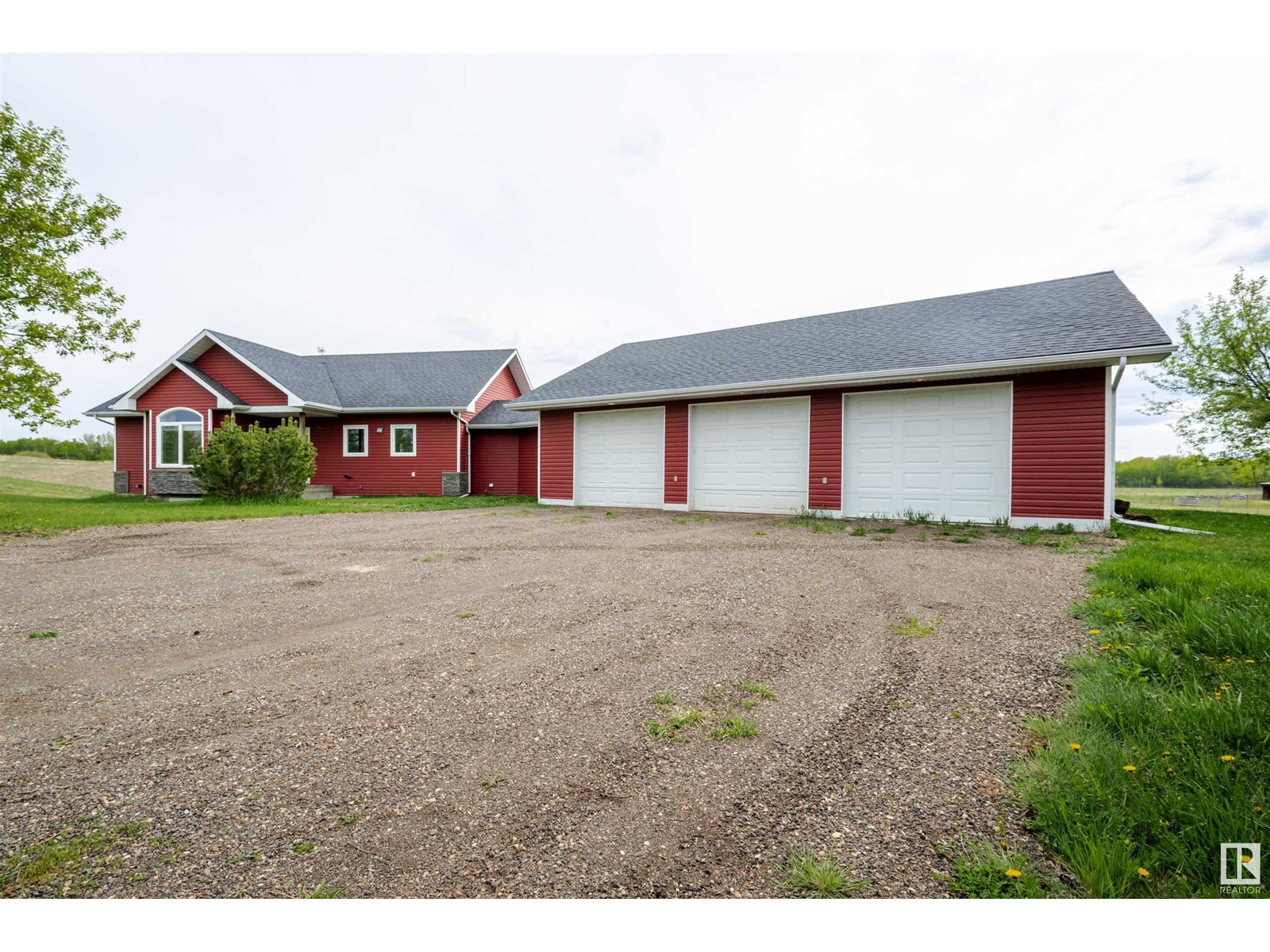Property at #130 50322 RGE ROAD 232 image 2