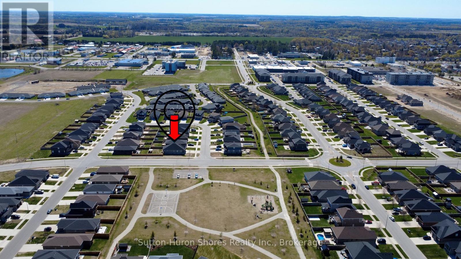 Property at 413 WALKER CRESCENT image 3