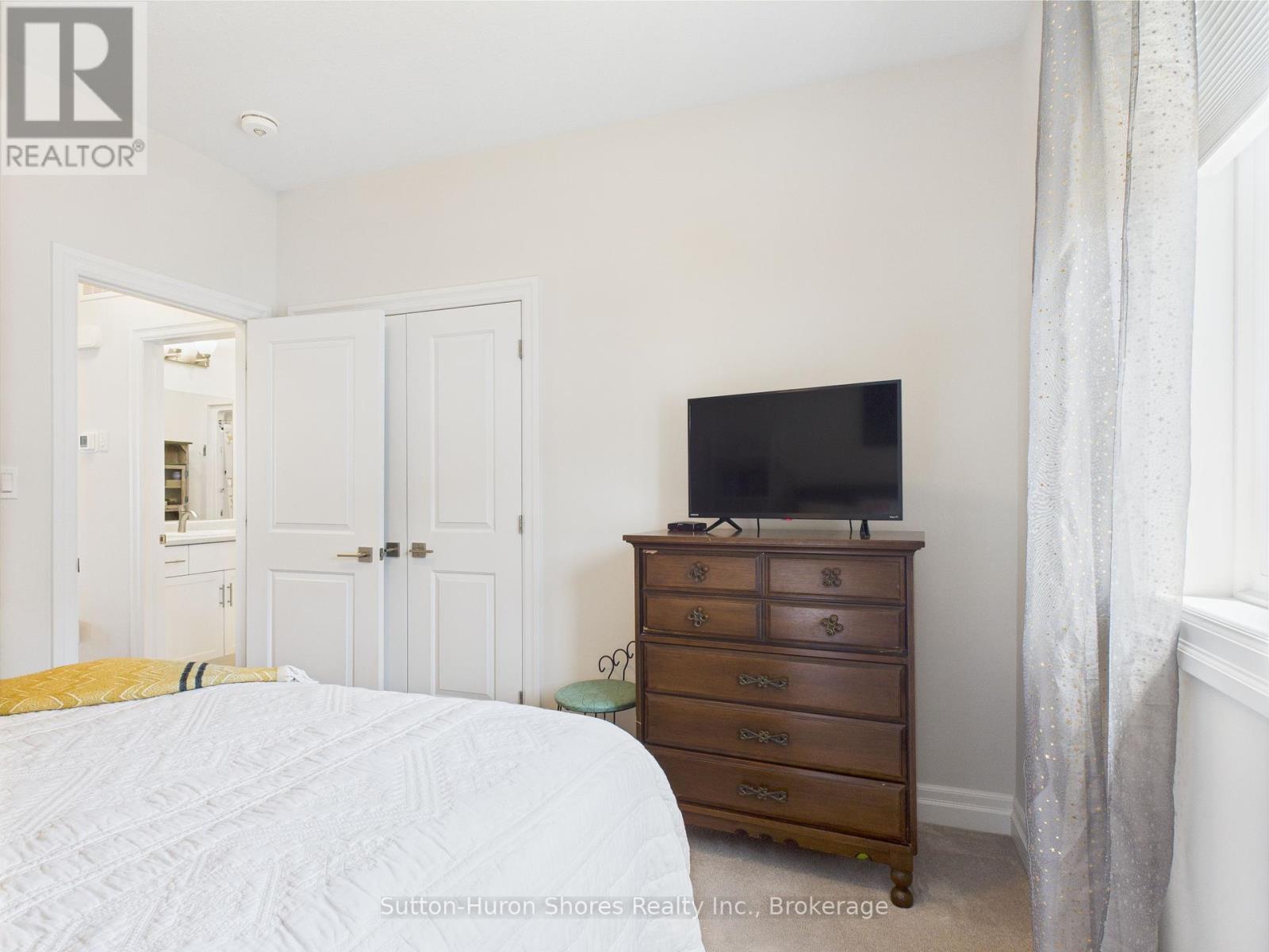 413 Walker Crescent, Saugeen Shores, Ontario  N0H 2C3 - Photo 33 - X12141377