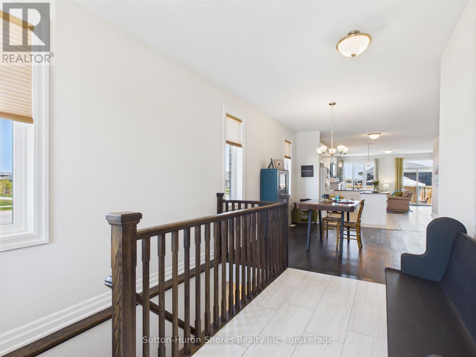 Property at 413 WALKER CRESCENT image 5