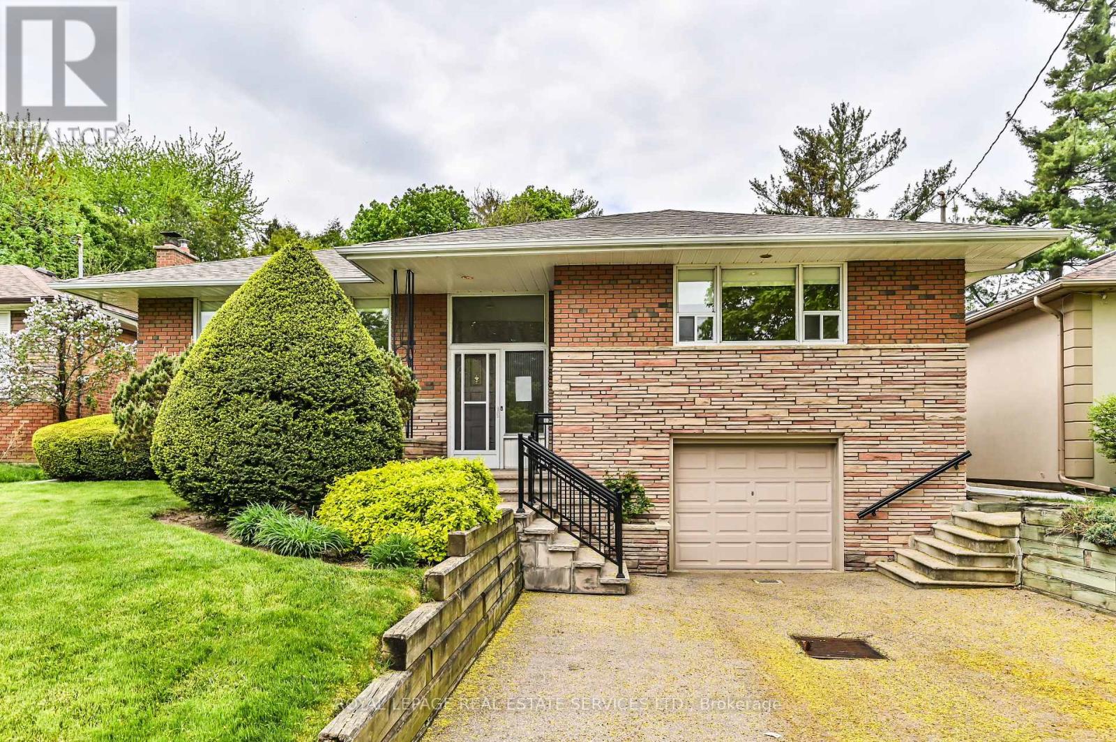 20 Munhall Road, Toronto, Ontario  M9P 1P9 - Photo 1 - W12153166