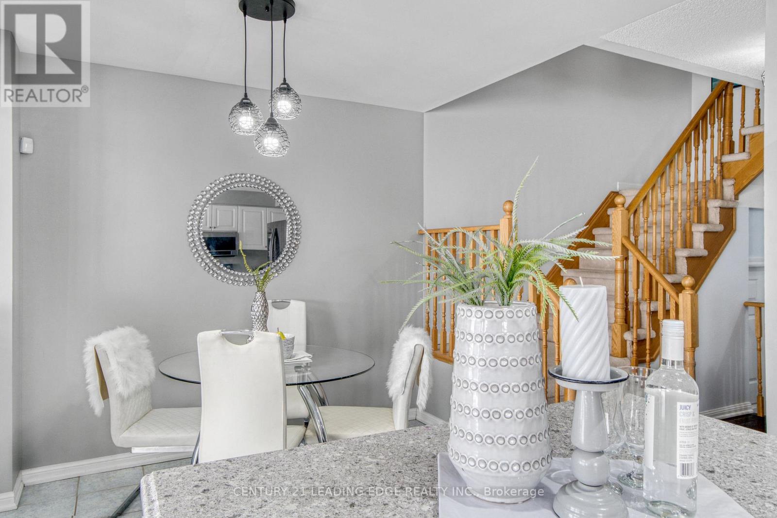 192 Sherwood Road, Milton, Ontario  L9T 6B8 - Photo 15 - W12153252