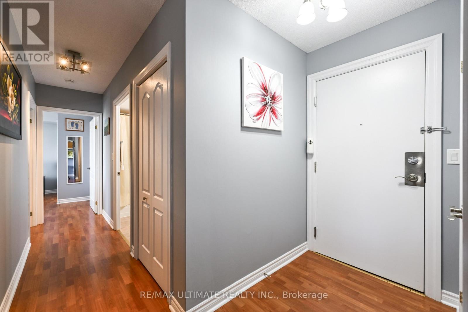 Property at 403 - 2088 LAWRENCE AVENUE image 2