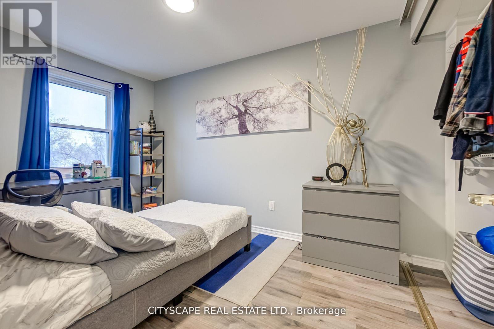 17 - 30 Heslop Road, Milton, Ontario  L9T 1B3 - Photo 19 - W12153358