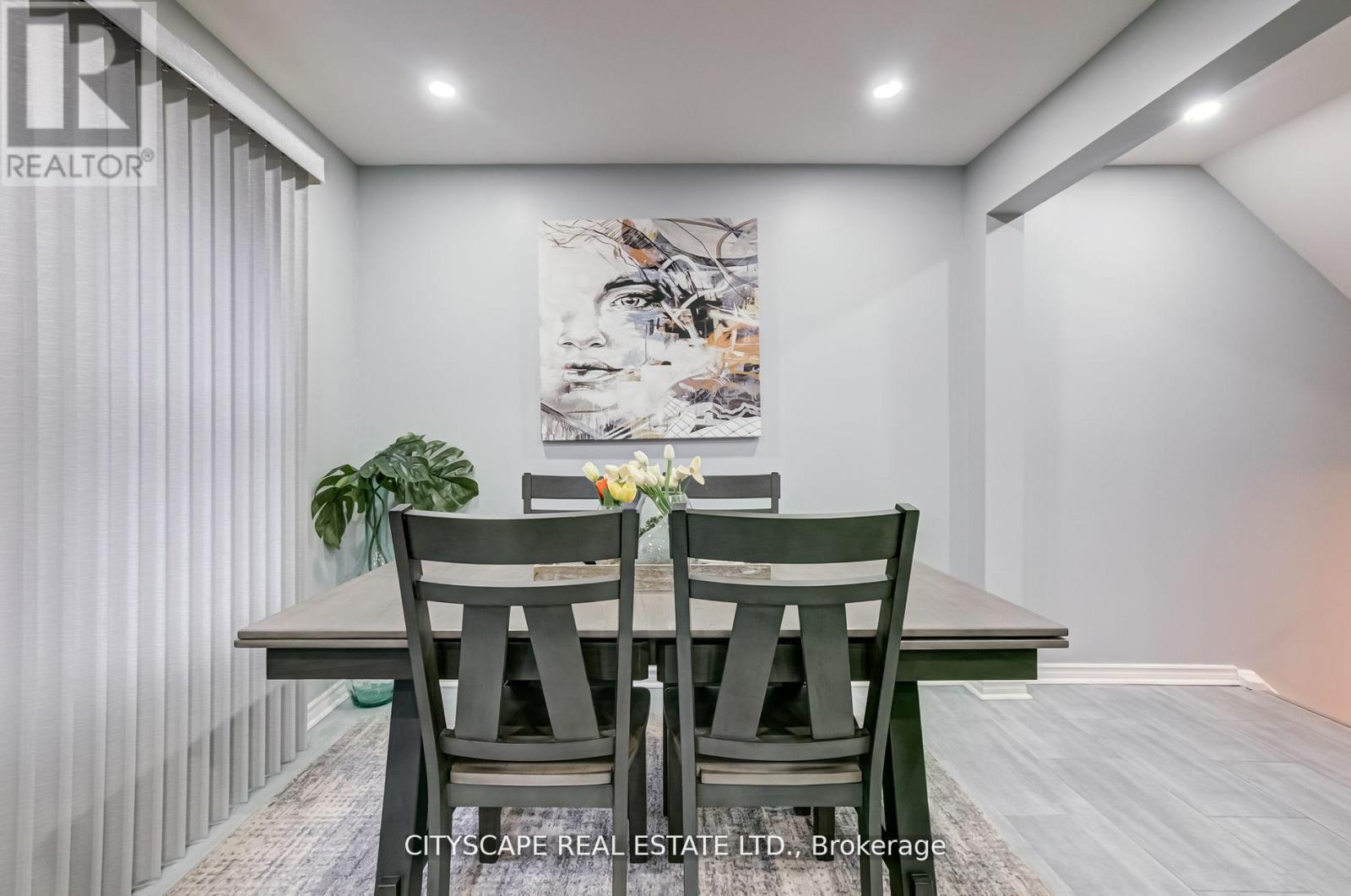 17 - 30 Heslop Road, Milton, Ontario  L9T 1B3 - Photo 6 - W12153358