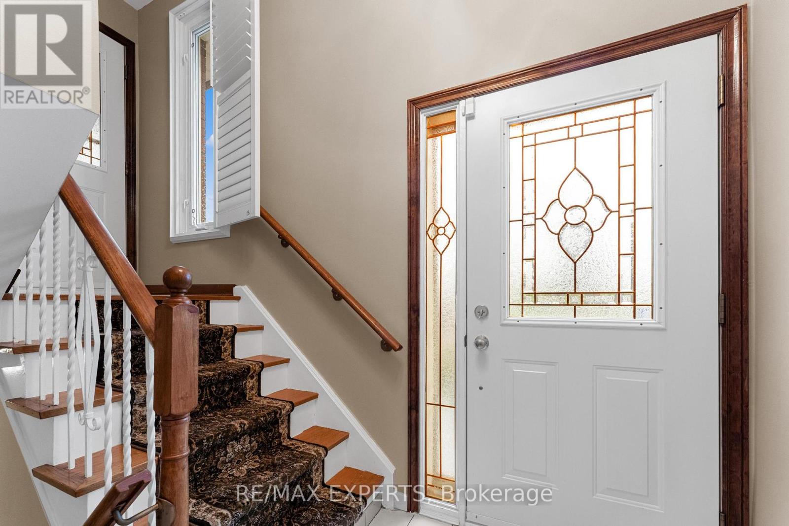 72 Songwood Drive, Toronto (Humbermede), Ontario  M9M 1X3 - Photo 6 - W12153400