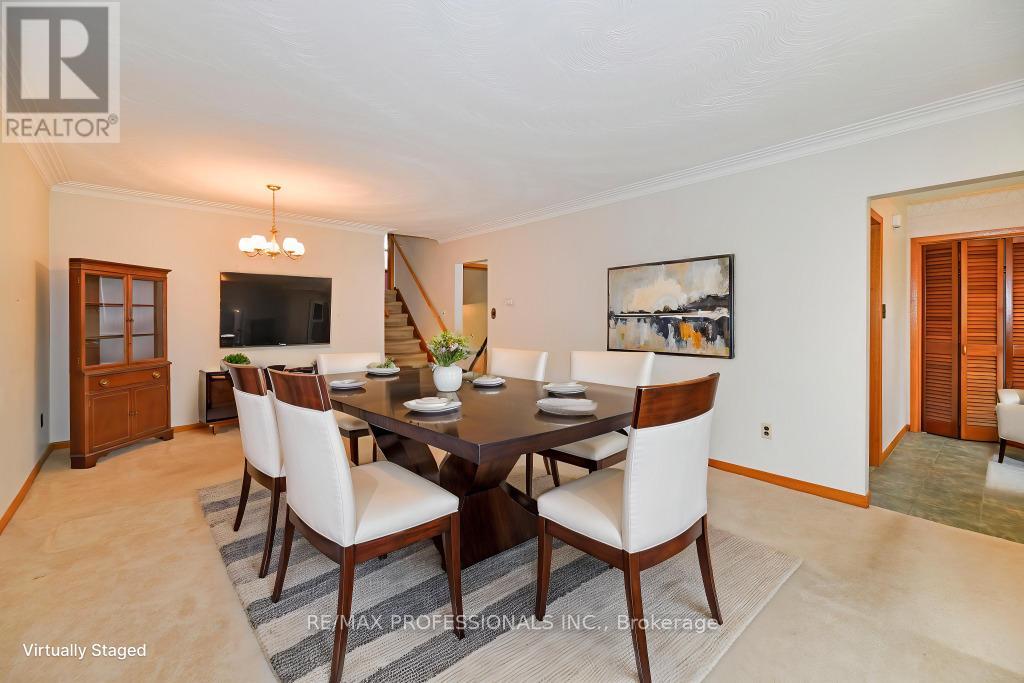40 Westmount Park Road, Toronto (Humber Heights), Ontario  M9P 1R6 - Photo 6 - W12153422