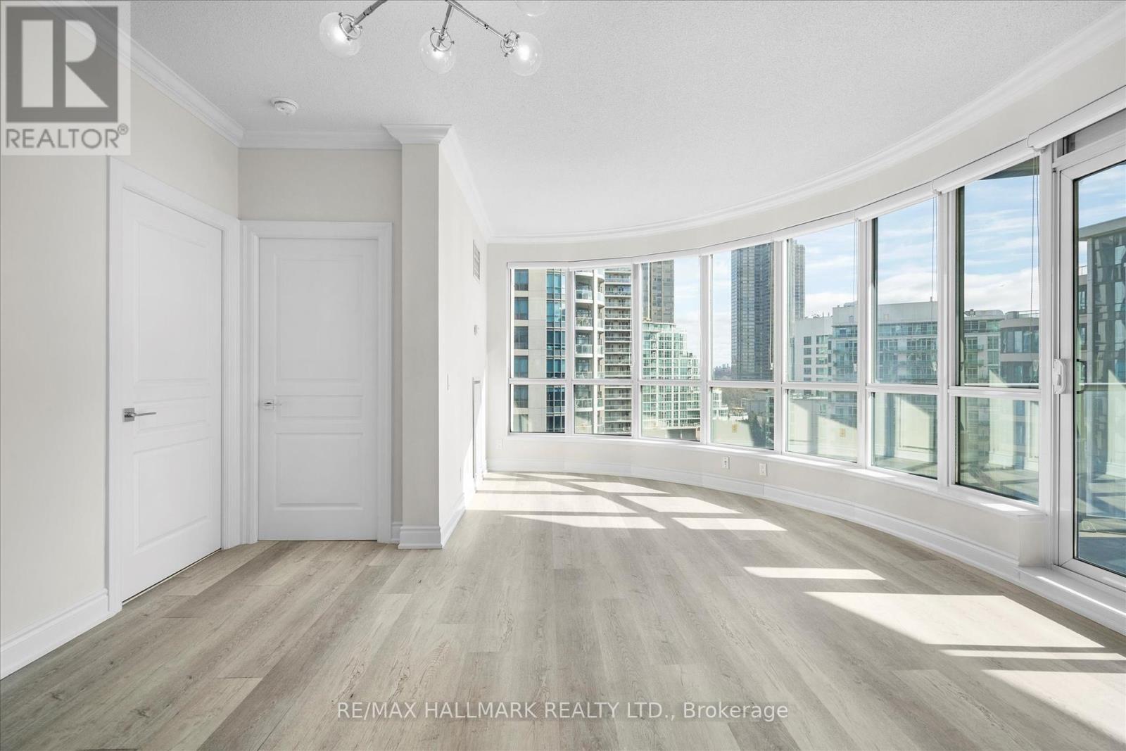 803 - 2087 Lakeshore Boulevard W, Toronto, Ontario  M8V 4G3 - Photo 7 - W12153464