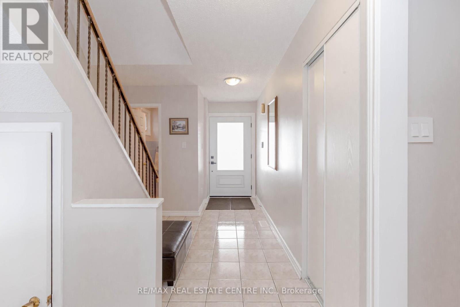 4155 Dursley Crescent, Mississauga, Ontario  L4Z 1J6 - Photo 8 - W12153471