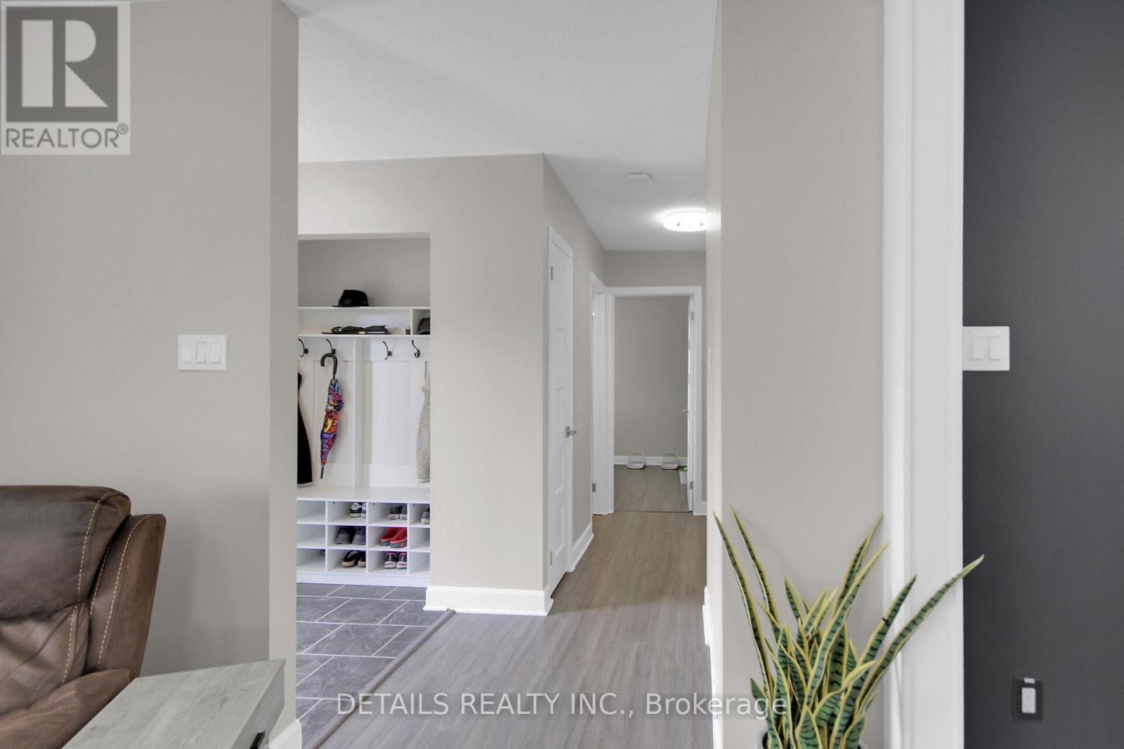 297 Roxdale Avenue, Ottawa, Ontario  K1E 1T7 - Photo 13 - X12152430