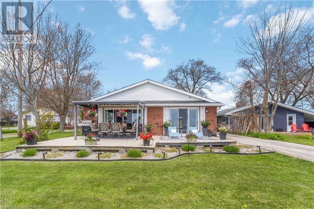 Property at 577 EDGEWATER Place image 4