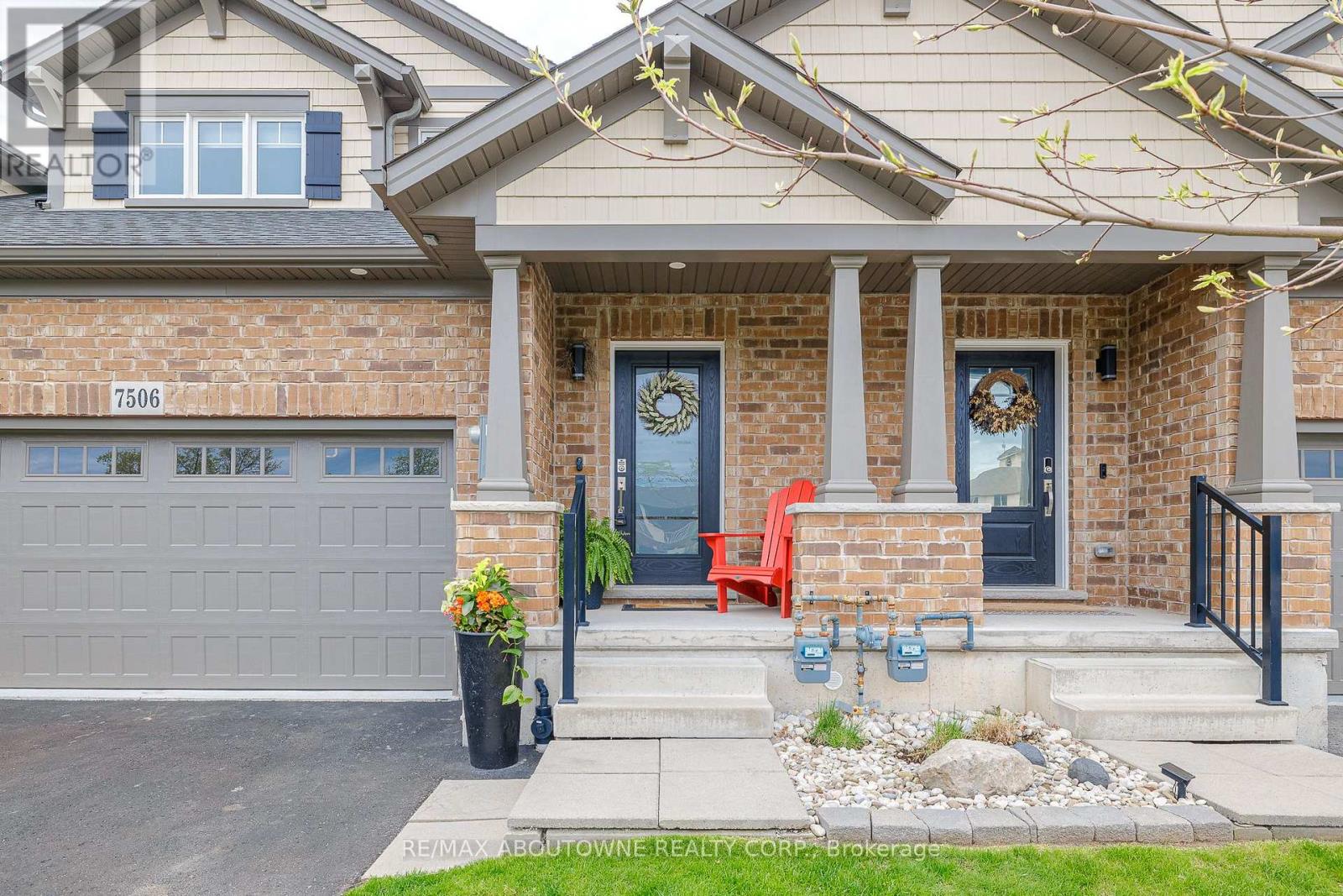 132 - 7506 Clubview Lane, Niagara Falls, Ontario  L2G 0A8 - Photo 3 - X12153233