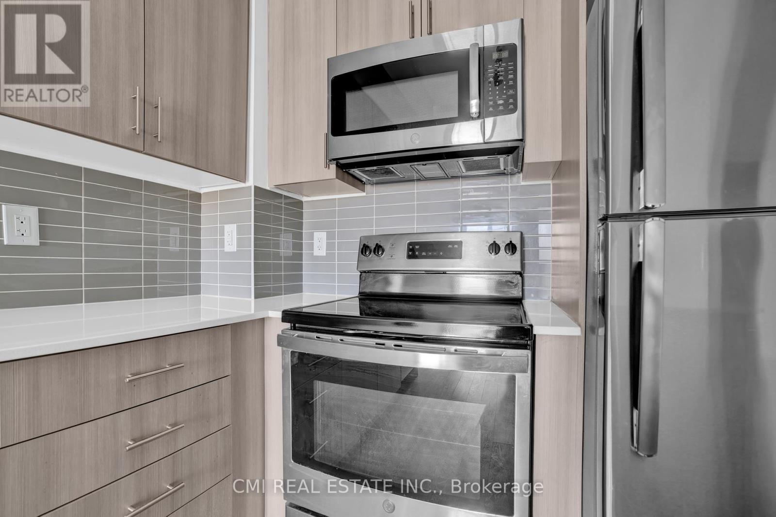 508 - 550 North Service Road, Grimsby, Ontario  L3M 4E8 - Photo 12 - X12153407