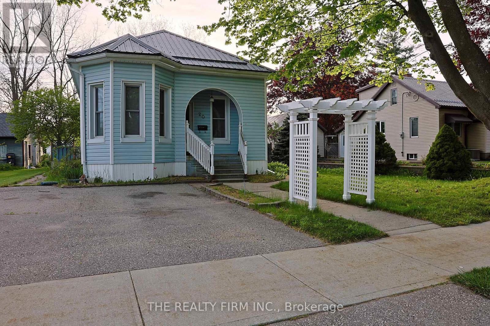 20 DUFFERIN STREET, Aylmer, Ontario