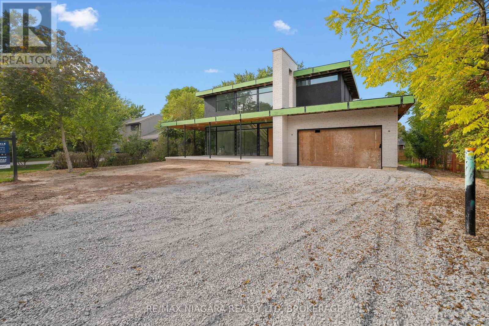 Property at 8 KENT STREET image 2