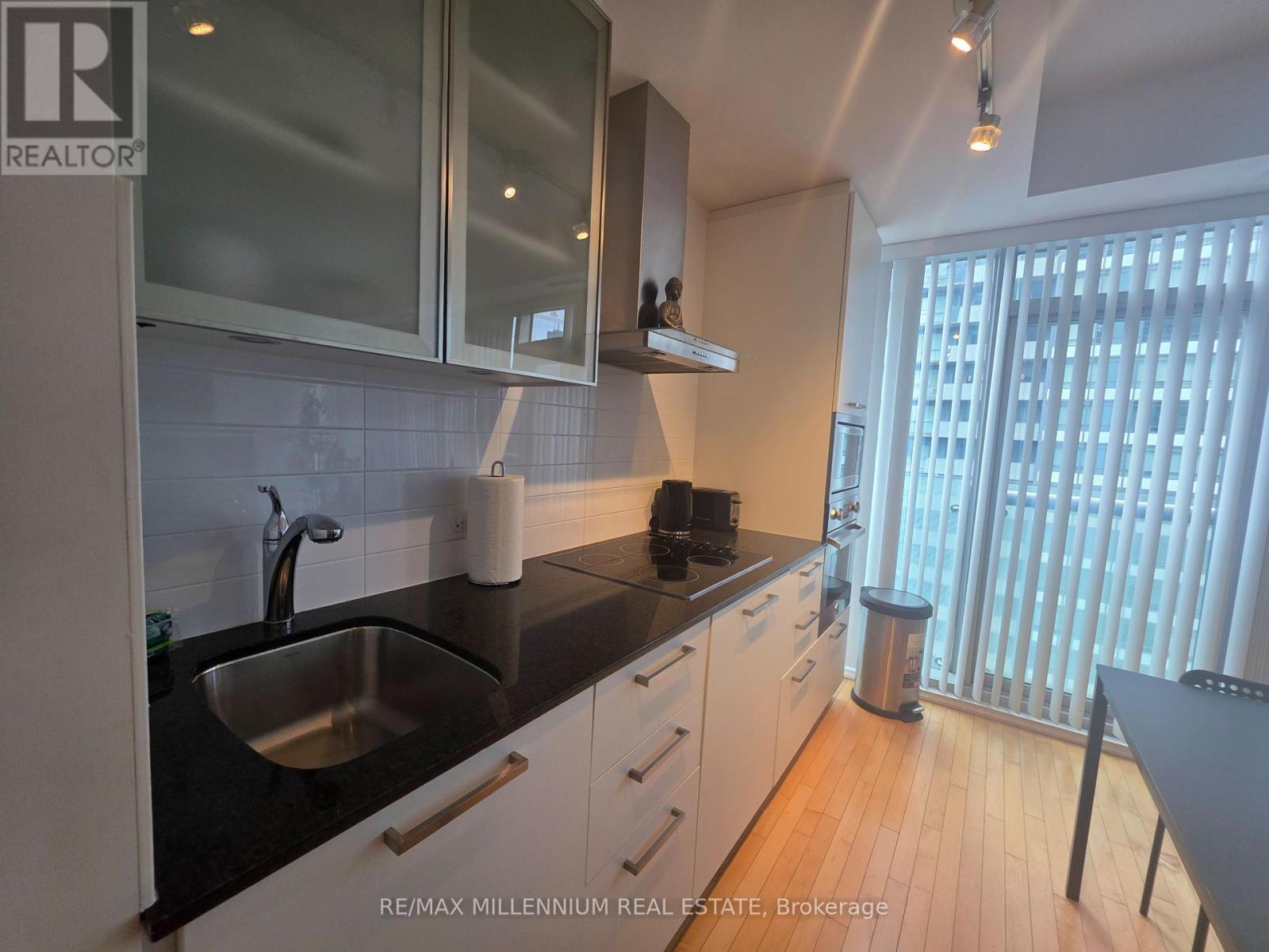 3612 - 14 York Street, Toronto, Ontario  M5J 2Z2 - Photo 11 - C12153320