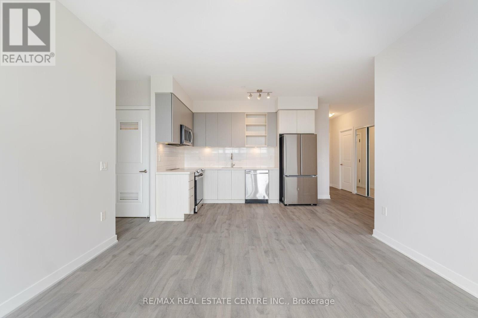 102b - 4655 Metcalfe Avenue N, Mississauga, Ontario  L5M 0Z7 - Photo 12 - W12152324