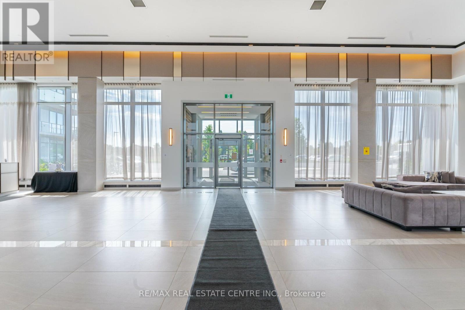 102b - 4655 Metcalfe Avenue N, Mississauga, Ontario  L5M 0Z7 - Photo 3 - W12152324