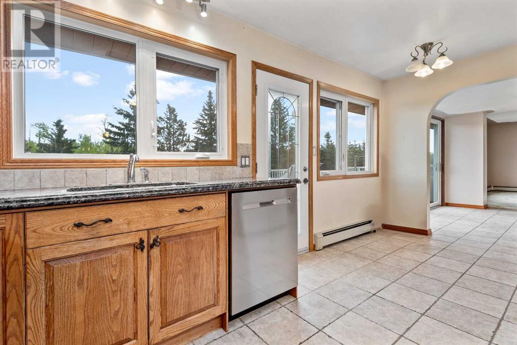 13058 Highway 611, Bluffton, Alberta  T0C 0M0 - Photo 7 - A2221808