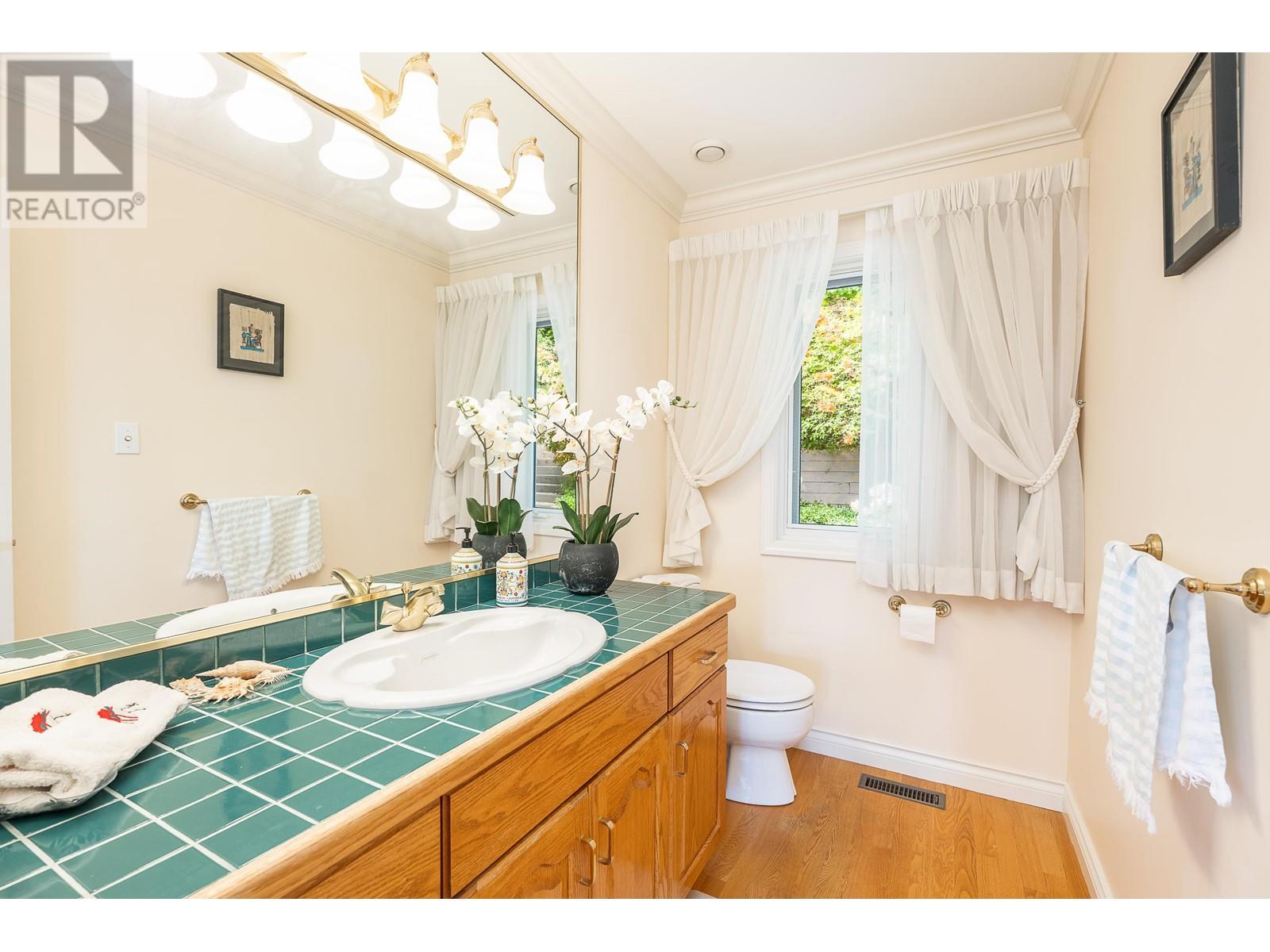 4153 Quarry Court, North Vancouver, British Columbia  V7K 3C3 - Photo 20 - R3003624