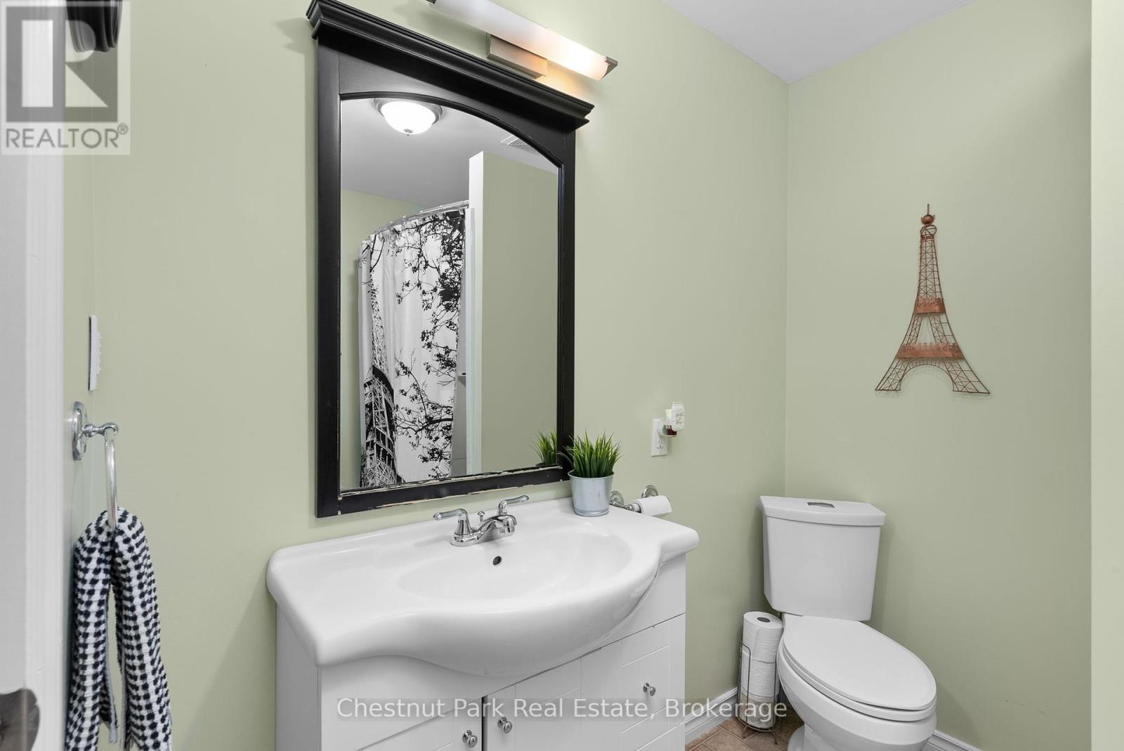 1330 Cedar Lane, Bracebridge, Ontario  P1L 1W0 - Photo 22 - X12153504