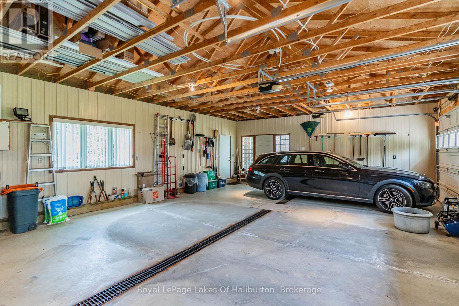 1089 Pioneer Road, Highlands East, Ontario  K0M 1R0 - Photo 45 - X12153568