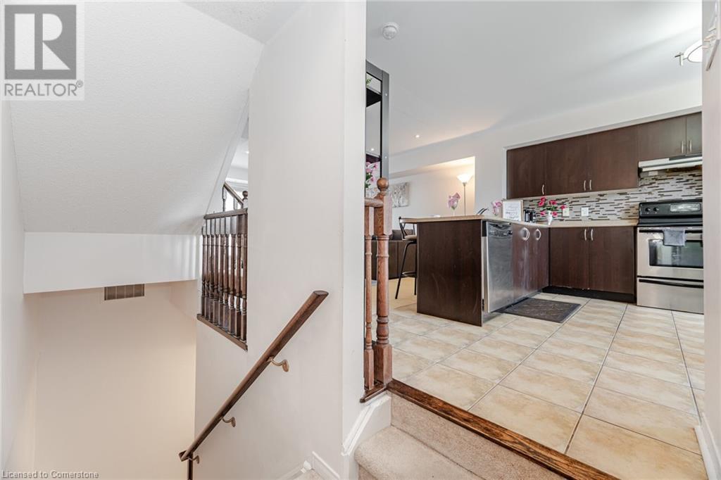 4855 Half Moon Grove Unit# 3, Mississauga, Ontario  L5M 8C7 - Photo 5 - 40729217