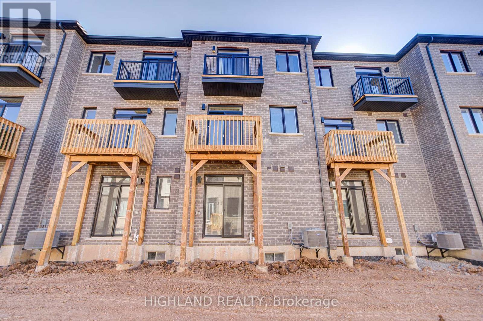 3063 Robert Lamb Boulevard, Oakville, Ontario  L6H 7H5 - Photo 40 - W12118342