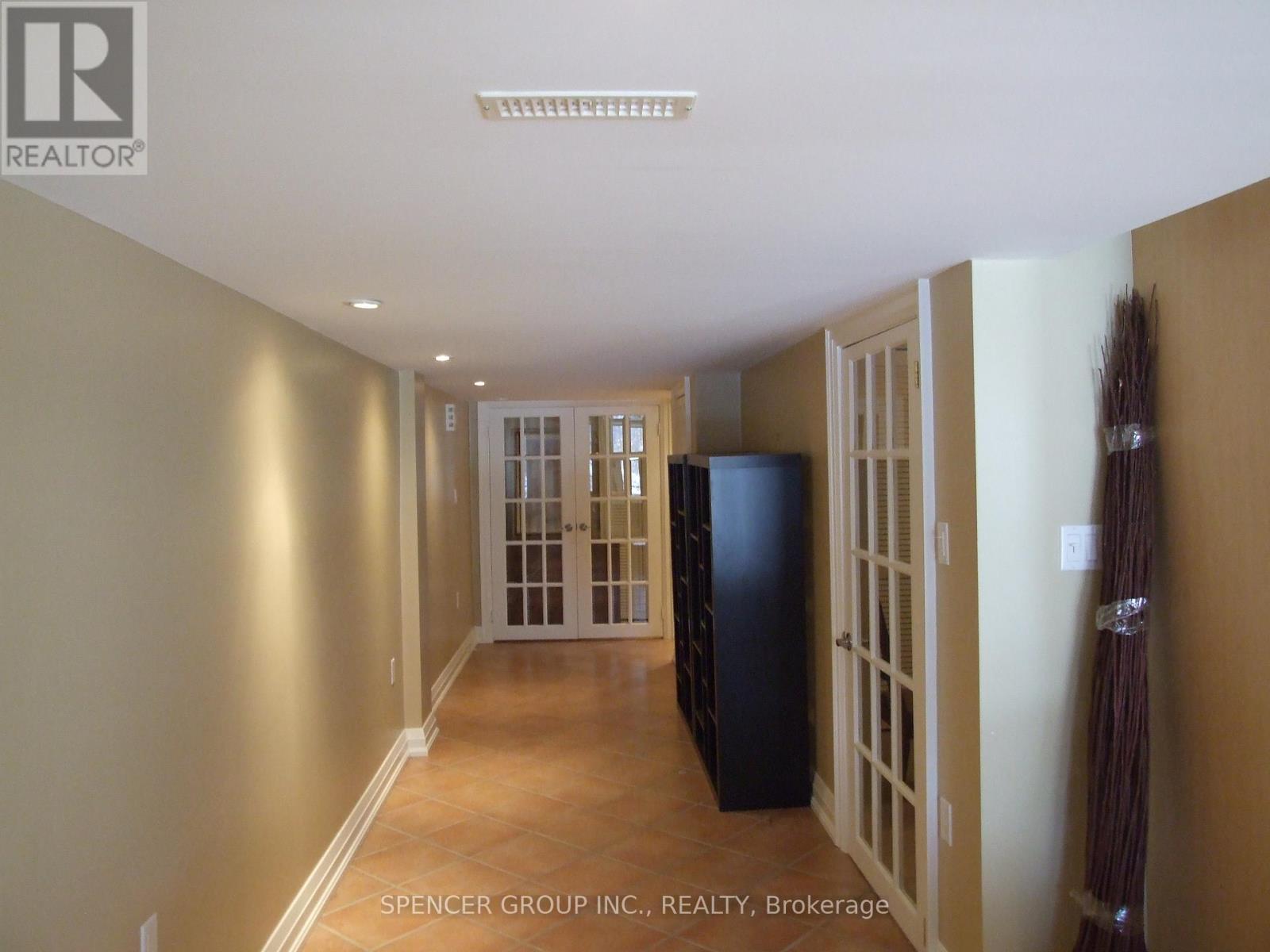 1484 Inuit Trail, Mississauga, Ontario  L5N 8C1 - Photo 20 - W12153190